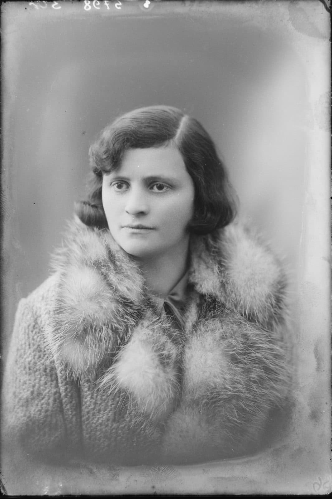 Fotografia z atelier E. Janusz, negatyw nr 015