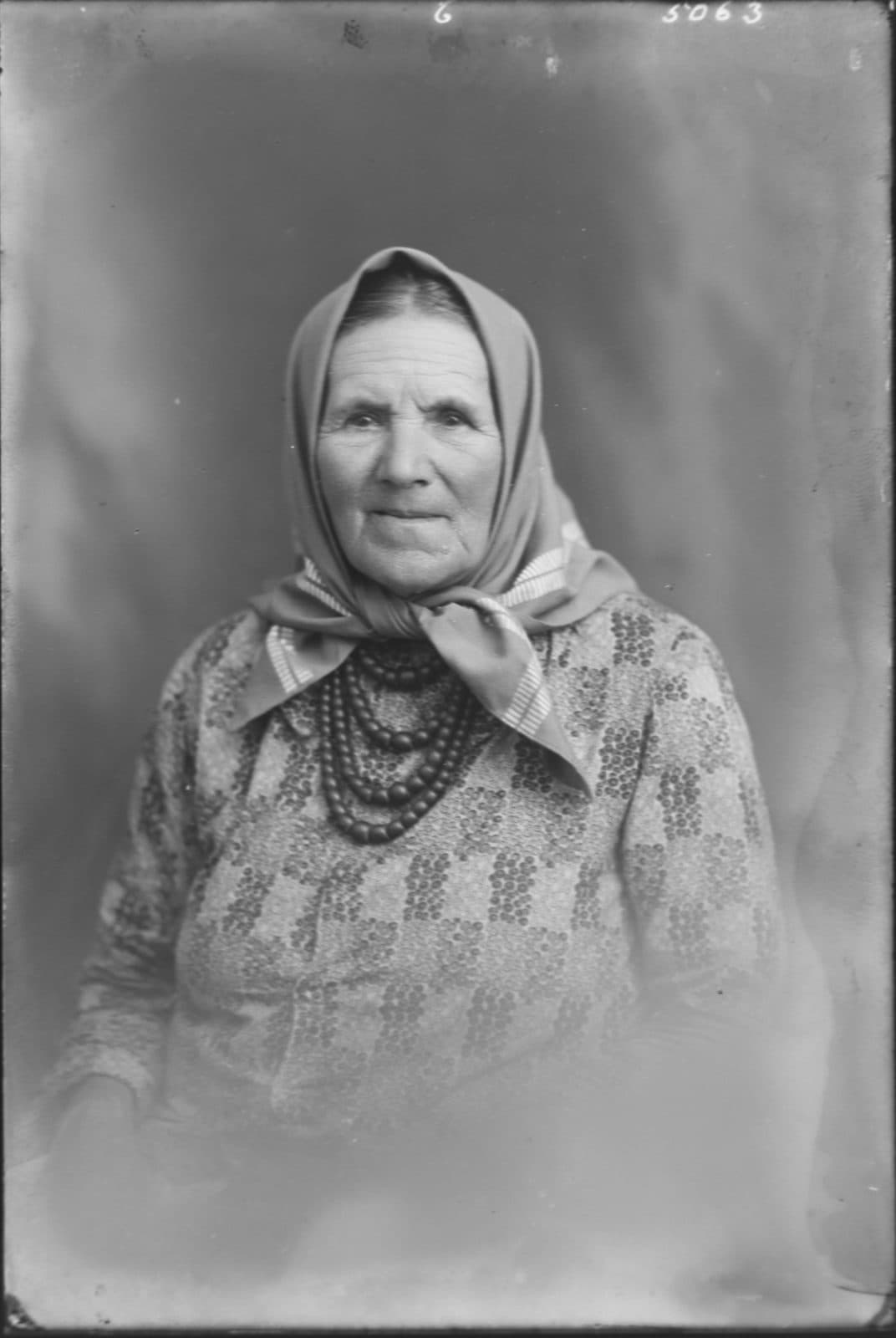 Fotografia z atelier E. Janusz, negatyw nr 018