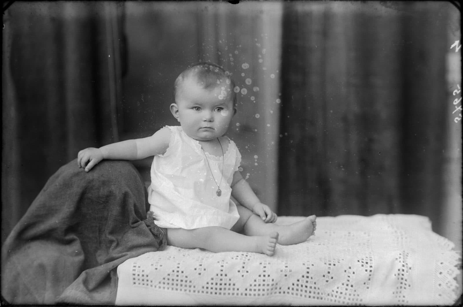 Fotografia z atelier E. Janusz, negatyw nr 032