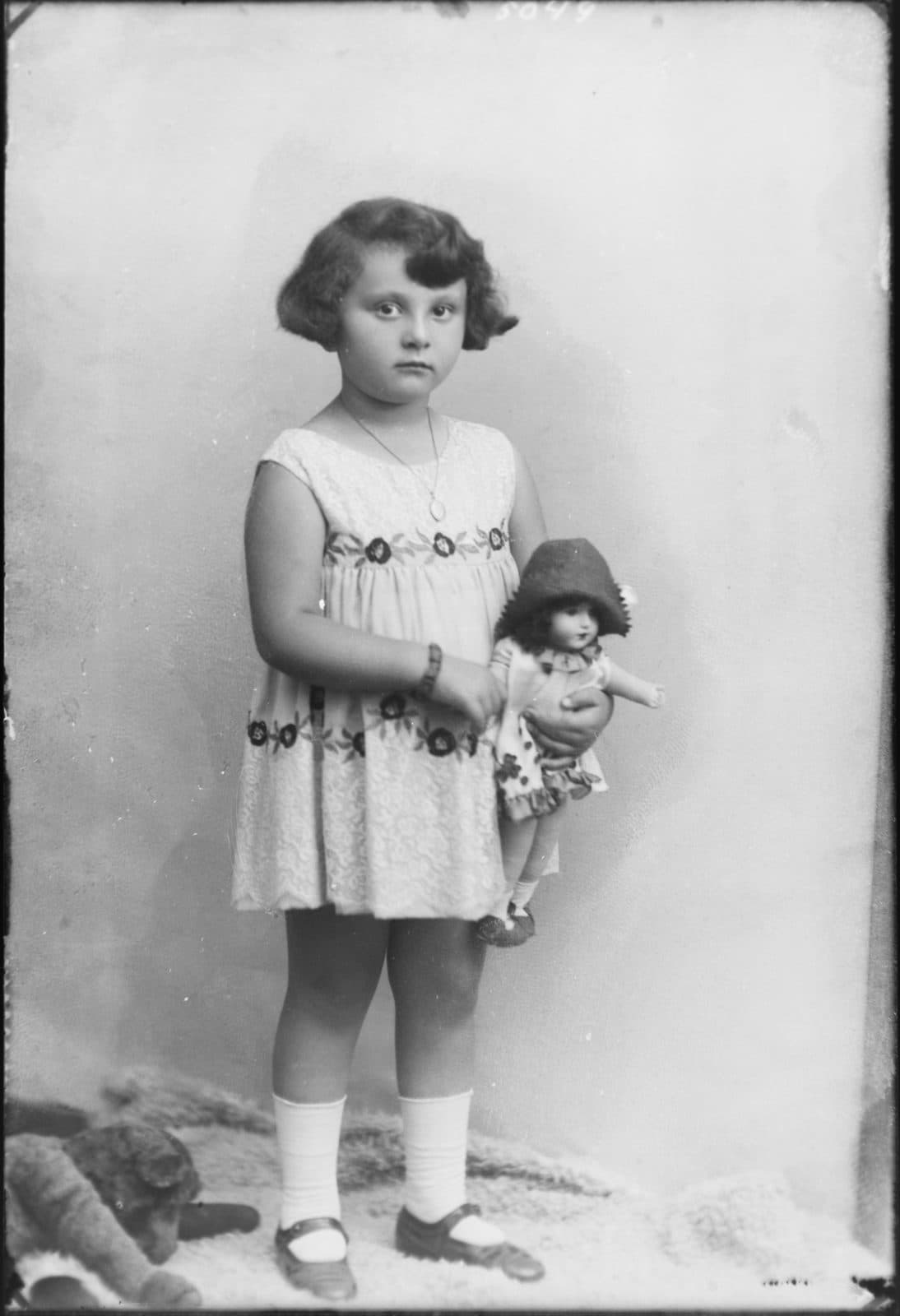 Fotografia z atelier E. Janusz, negatyw nr 038