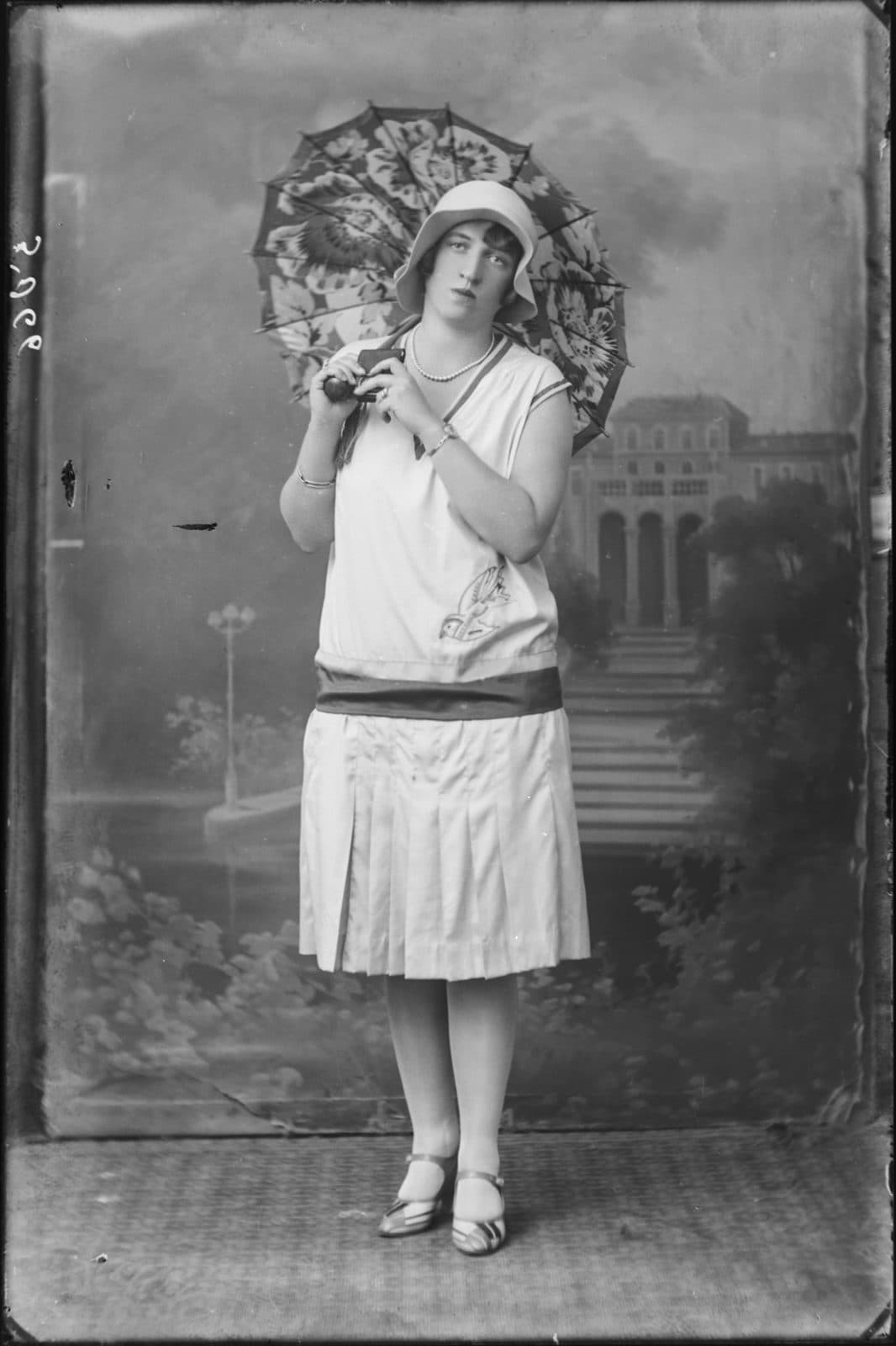 Fotografia z atelier E. Janusz, negatyw nr 050
