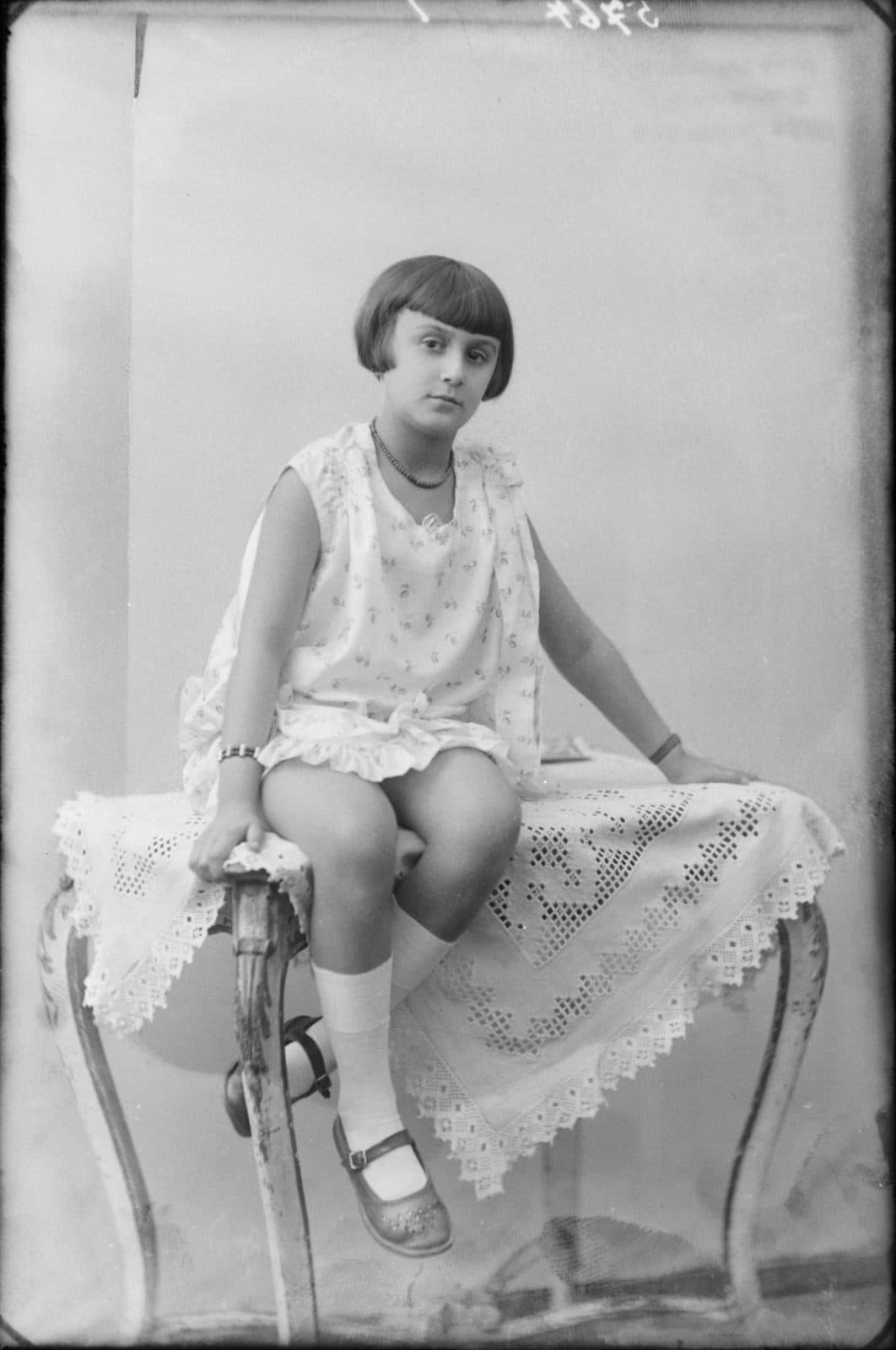 Fotografia z atelier E. Janusz, negatyw nr 055