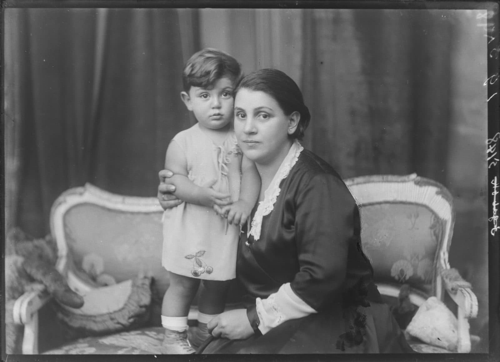 Fotografia z atelier E. Janusz, negatyw nr 084
