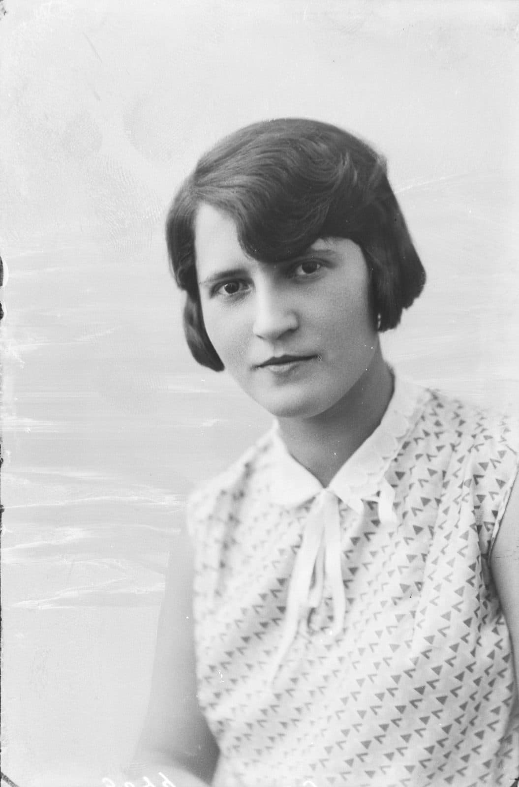 Fotografia z atelier E. Janusz, negatyw nr 117