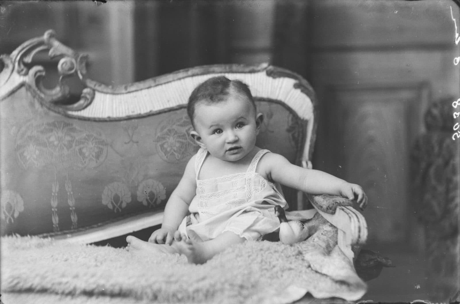 Fotografia z atelier E. Janusz, negatyw nr 122