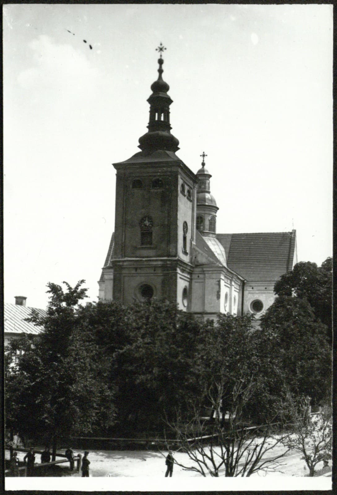 Edward Janusz (Rzeszów) – kościół oo. Bernardynów (Sanktuarium MB Rzeszowskiej), fotografia, międzywojnie